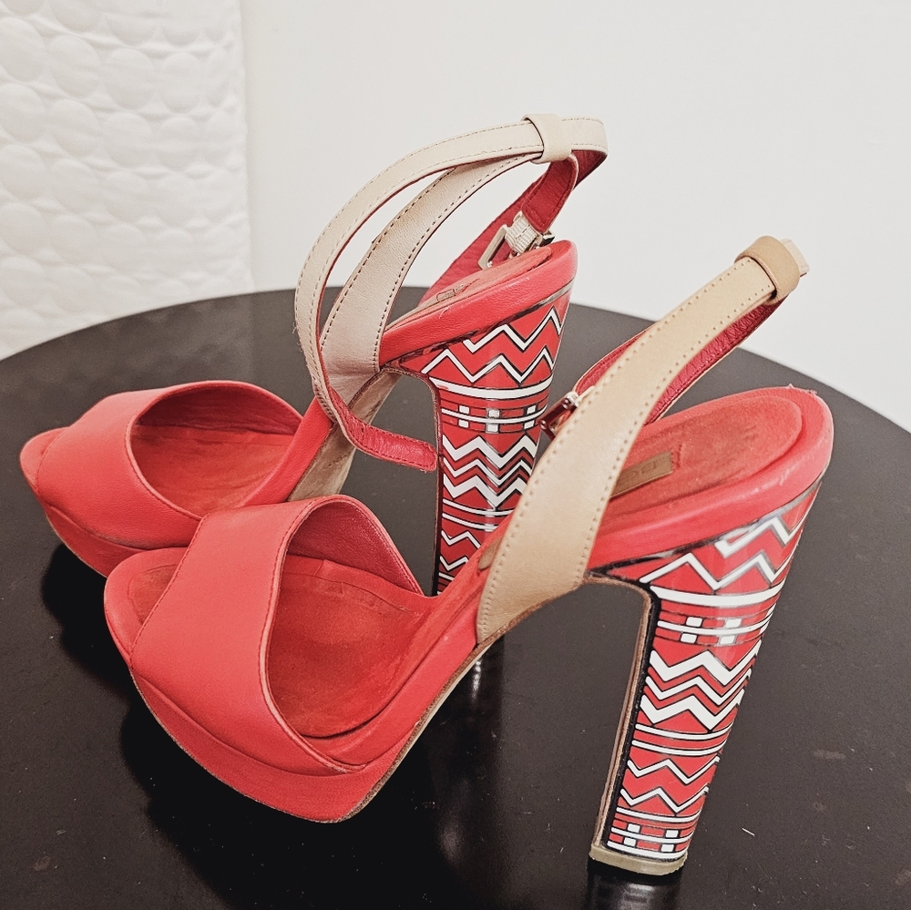 BCBG Max Azara Shoes Size US 7 Coral